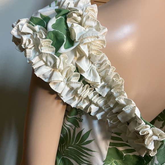 Green Floral Maxi Dress - Picture 15 of 16